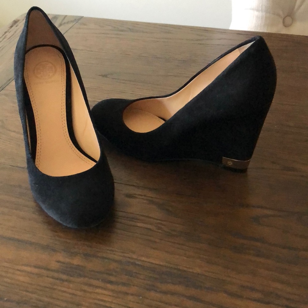 Shoes - Picture 2 of 2